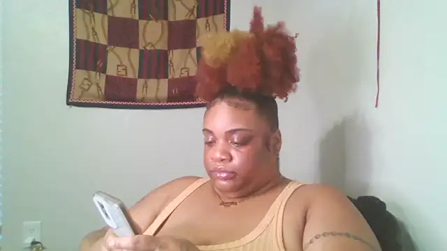 Snapshot of NaughtyHottieBBW chatting on 05.09.26 NaughtyHottieBBW online show from 05.09.26