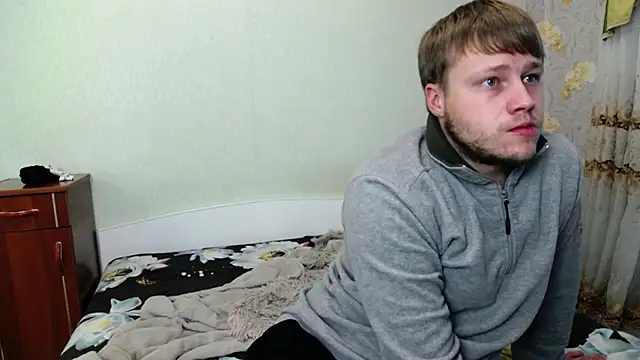 Zoro1999 online show from 10.13.25