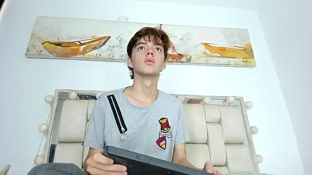 daniel hot03 online show from 10.30.25