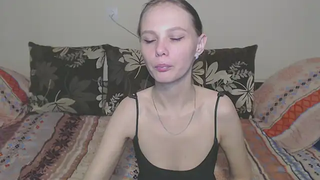 Nika Shiny online show from 12.12.24