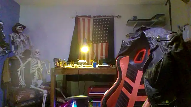 Woodywoodsup1 online show from 11.08.25