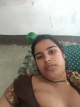 Snapshot of Baby_Muskan chatting on 10.24.25 Baby Muskan online show from 10.24.25