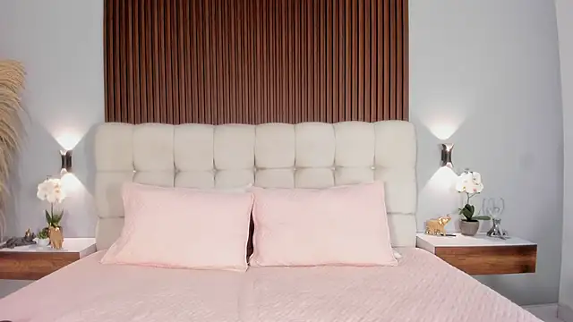 sofi potter  online show from 04.11.26