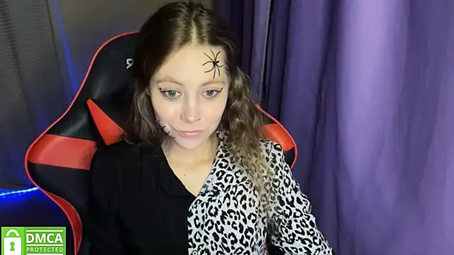 Snapshot of Natural_babe666 chatting on 10.24.25 Natural babe666 online show from 10.24.25