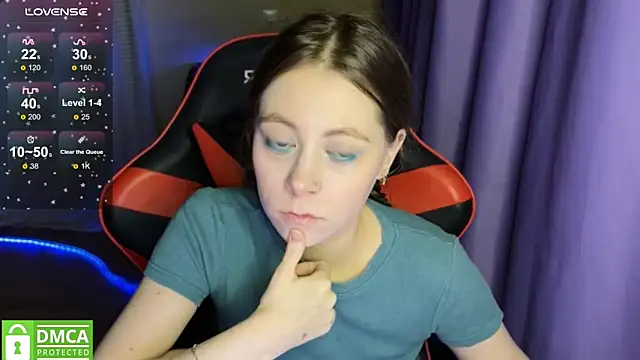 Snapshot of Natural_babe666 chatting on 11.21.25 Natural babe666 online show from 11.21.25