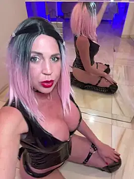 Snapshot of Kate-monroe chatting on 02.05.25 Kate-monroe online show from 02.05.25