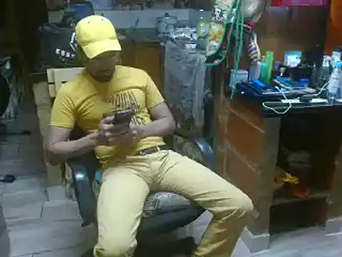 Snapshot of Dr_Pocholate84 chatting on 01.08.25 Dr Pocholate84 online show from 01.08.25