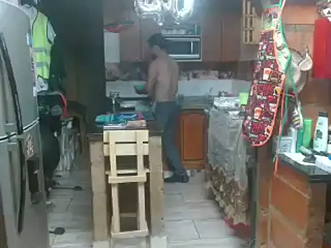 Snapshot of Dr_Pocholate84 chatting on 01.15.25 Dr Pocholate84 online show from 01.15.25