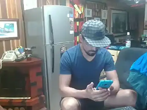 Snapshot of Dr_Pocholate84 chatting on 01.22.25 Dr Pocholate84 online show from 01.22.25