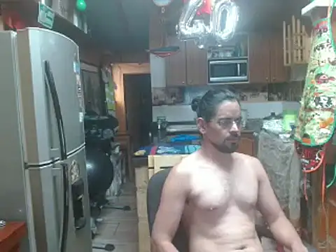 Snapshot of Dr_Pocholate84 chatting on 01.25.25 Dr Pocholate84 online show from 01.25.25