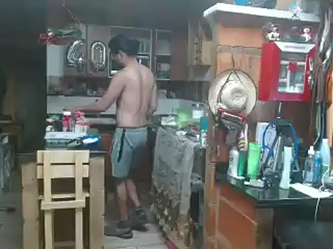 Snapshot of Dr_Pocholate84 chatting on 02.19.25 Dr Pocholate84 online show from 02.19.25