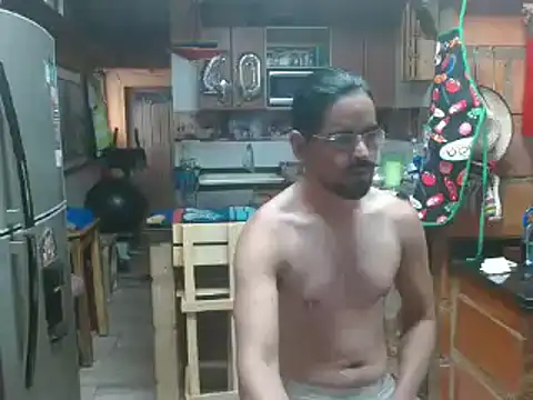 Snapshot of Dr_Pocholate84 chatting on 03.11.25 Dr Pocholate84 online show from 03.11.25