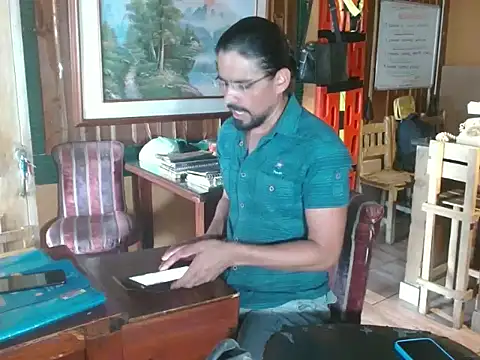 Snapshot of Dr_Pocholate84 chatting on 05.19.26 Dr Pocholate84 online show from 05.19.26