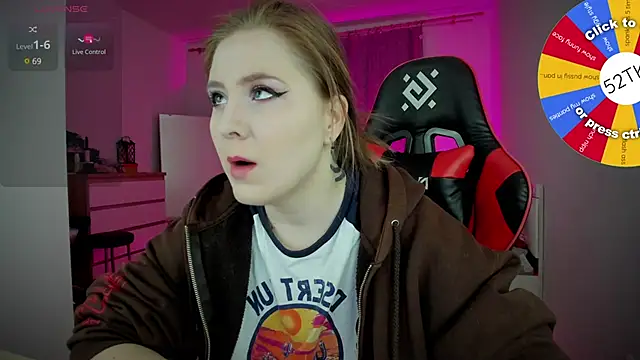 Olivia Munk online show from 12.25.24