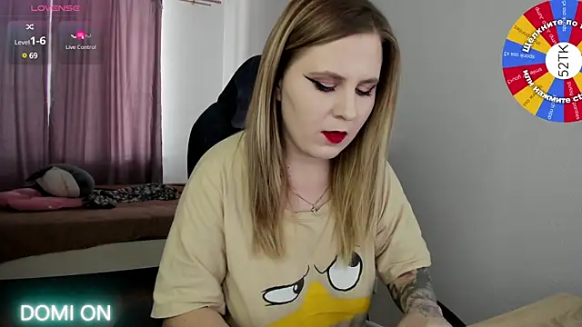 Olivia Munk online show from 02.06.25