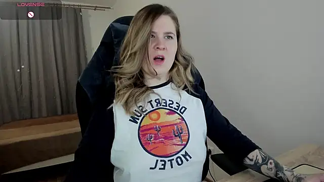 Olivia Munk online show from 03.07.25