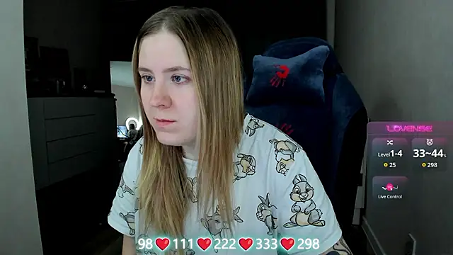 Olivia Munk online show from 02.11.26