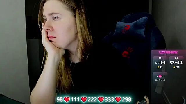 Olivia Munk online show from 03.19.26