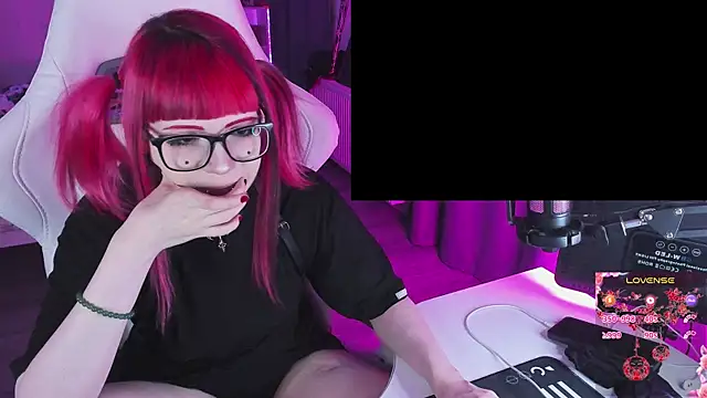 Yumi Youkai online show from 12.19.25