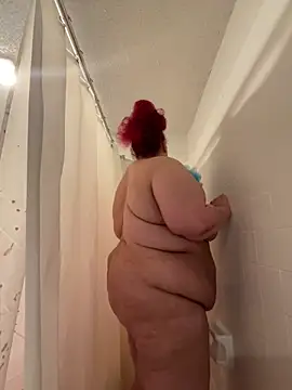 Snapshot of bbwredhead chatting on 01.17.25 bbwredhead online show from 01.17.25