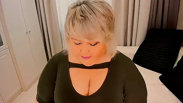 BIGTITSBBW online show from 10.17.25