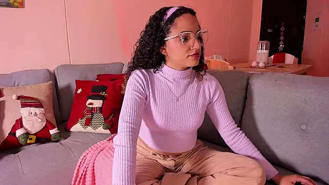 DAHLIA BROWNIE online show from 12.14.25