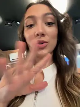 AnnaCastillo  online show from 09.12.25