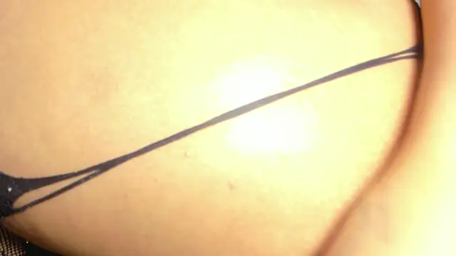 jones maddy  online show from 02.25.25