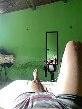 Snapshot of Duduhott chatting on 02.15.26 Duduhott online show from 02.15.26