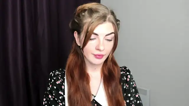  comefeelme  online show from 01.25.25