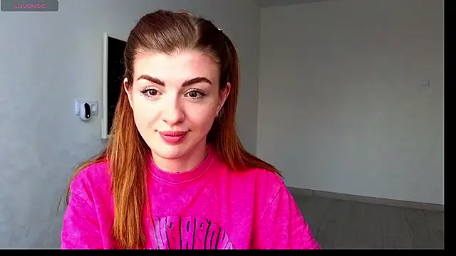  comefeelme  online show from 03.11.25