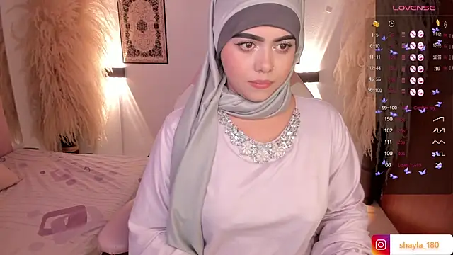 shayla 18 online show from 12.04.24