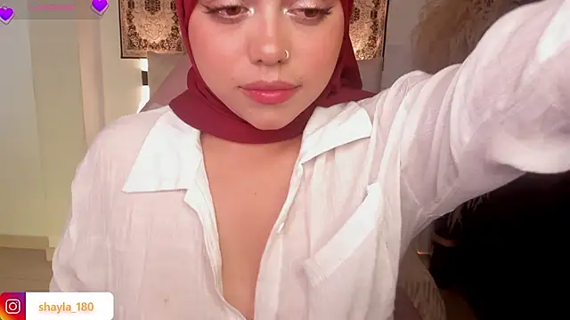 Snapshot of shayla_18 chatting on 07.29.26 shayla 18 online show from 07.29.26