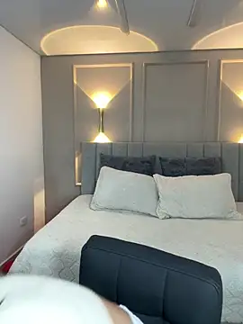 Miss blue69 online show from 02.18.25