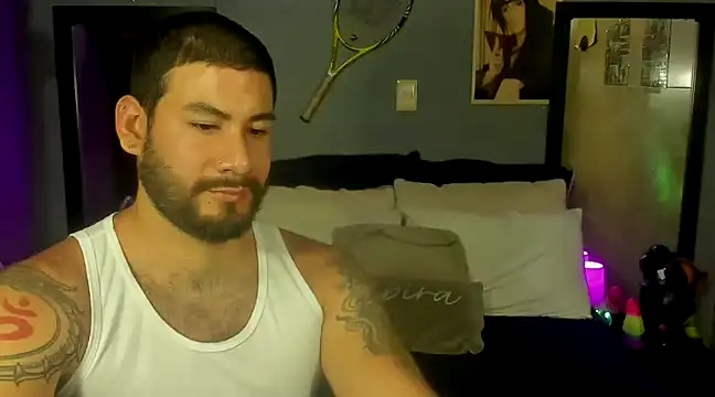 Snapshot of Prometeo-grizzly chatting on 12.22.24 Prometeo-grizzly online show from 12.22.24