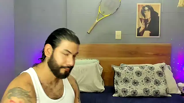 Snapshot of Prometeo-grizzly chatting on 02.20.26 Prometeo-grizzly online show from 02.20.26