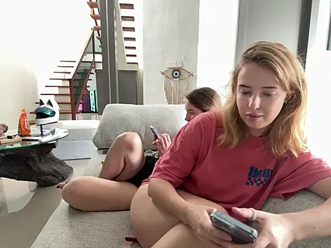 Nura n Sarah online show from 01.07.25