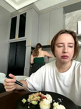 Nura n Sarah online show from 10.02.25