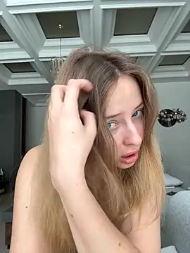 Nura n Sarah online show from 10.26.25