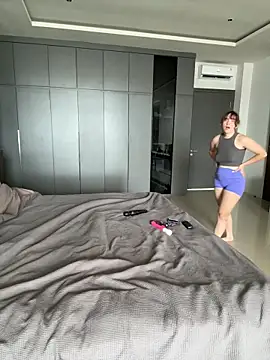 Snapshot of Nura_n_Sarah chatting on 02.15.26 Nura n Sarah online show from 02.15.26