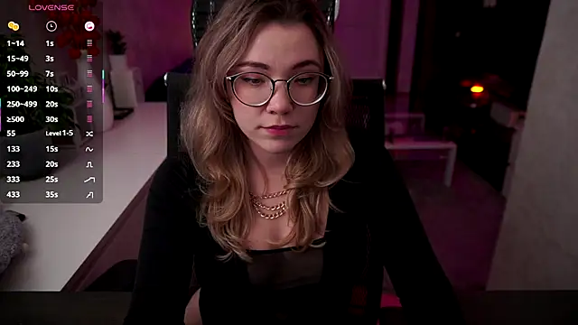 RemyCute online show from 10.31.25