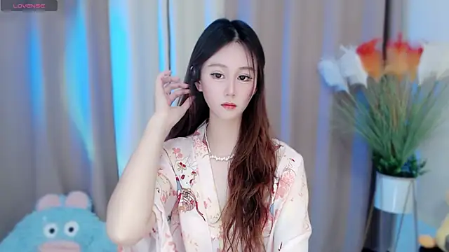 Aimee-520 online show from 12.18.24