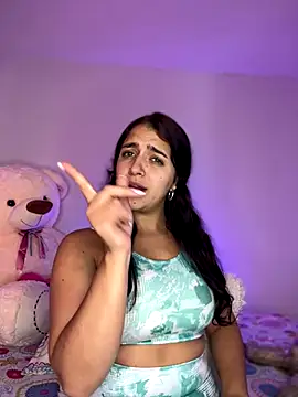 Alicia Ruiz online show from 10.28.25