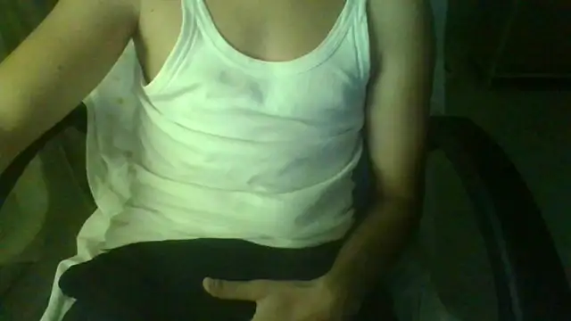 Snapshot of FranciCazzone chatting on 09.24.25 FranciCazzone online show from 09.24.25