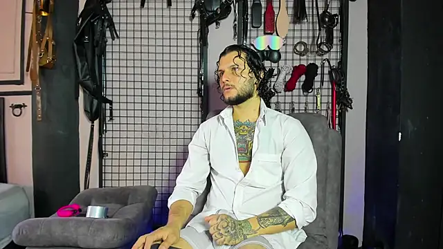 Twisted Fantasy online show from 03.09.25