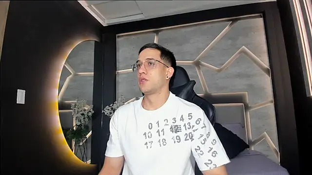 alexgiraldo  online show from 02.24.25