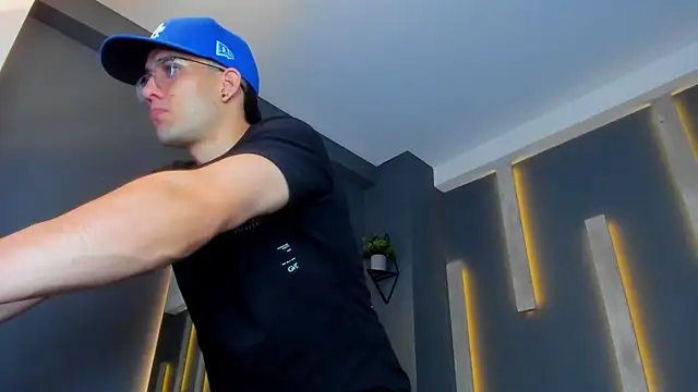 alexgiraldo  online show from 03.03.25