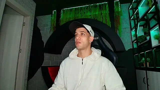 alexgiraldo  online show from 03.18.25