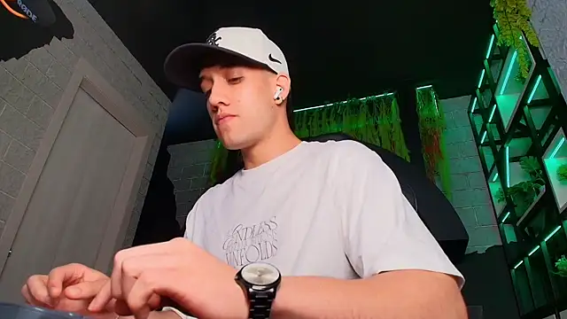 alexgiraldo  online show from 03.21.25