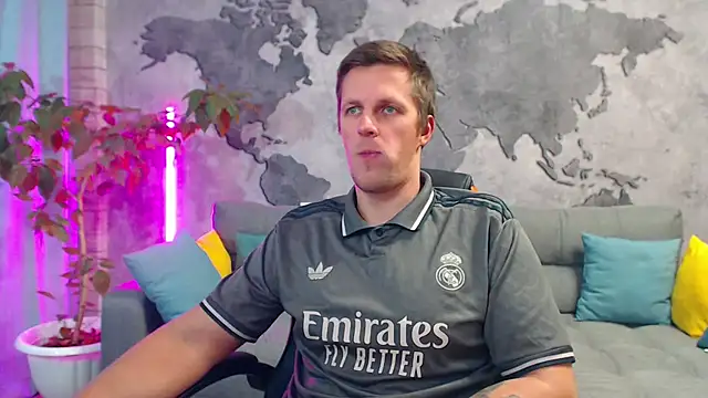 Snapshot of VikingChrisss chatting on 12.02.25 VikingChrisss online show from 12.02.25